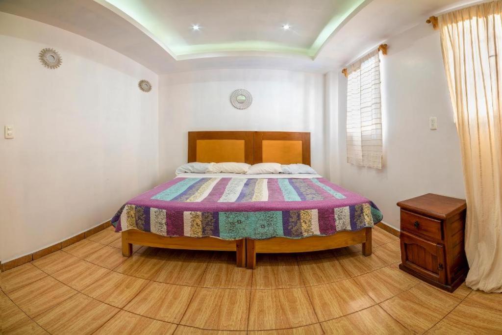 Hostal Casa Pajaritos 태스코 데 알라르콘 외부 사진