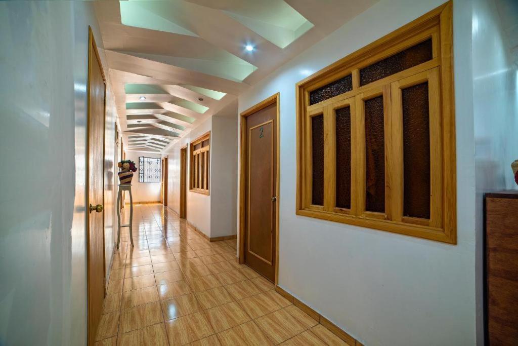 Hostal Casa Pajaritos 태스코 데 알라르콘 외부 사진